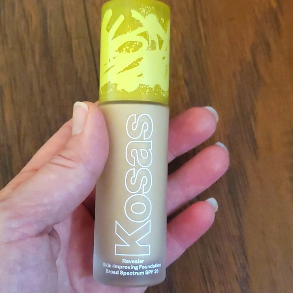 Kosas Revealer skin improving foundation 190